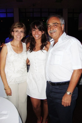 Na virada 2010/2011: casal Carlos Alberto Silva - Grácia Regina e filha Laura